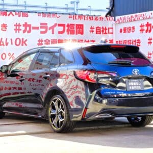 COROLLA TOURING カローラツーリング ハイブリッドW×B