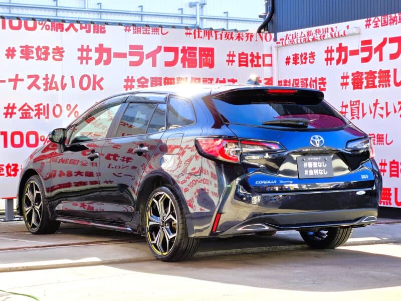 COROLLA TOURING カローラツーリング ハイブリッドW×B