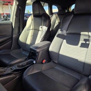 COROLLA TOURING カローラツーリング ハイブリッドW×B