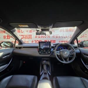 COROLLA TOURING カローラツーリング ハイブリッドW×B