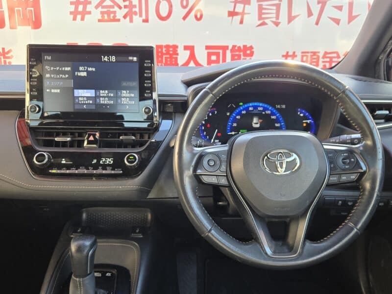 COROLLA TOURING カローラツーリング ハイブリッドW×B
