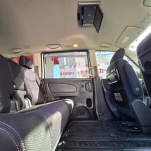 SERENA　セレナ　ハイウェイスター S-HYBRID Vセレクション　【特別仕様車】