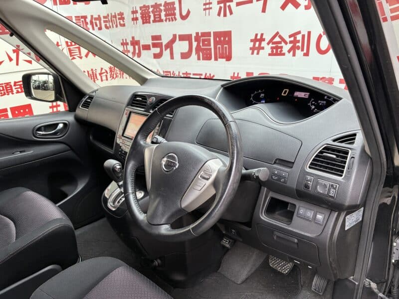 SERENA セレナ ハイウェイスターVセレクション【特別仕様車】