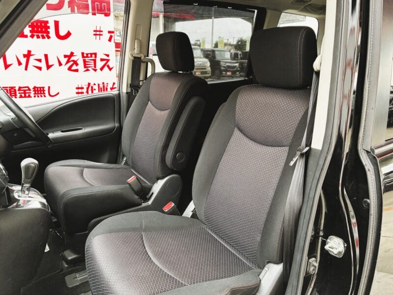 SERENA セレナ ハイウェイスターVセレクション【特別仕様車】