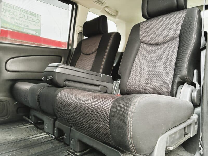 SERENA セレナ ハイウェイスターVセレクション【特別仕様車】