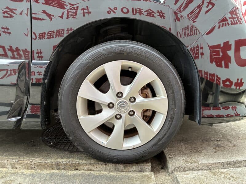 SERENA セレナ ハイウェイスターVセレクション【特別仕様車】