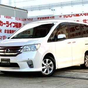 SERENA　セレナ　ハイウェイスターVセレクション【特別仕様車】