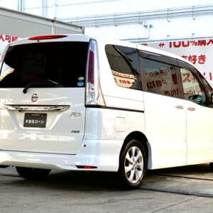 SERENA　セレナ　ハイウェイスターVセレクション【特別仕様車】