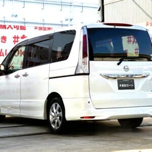 SERENA　セレナ　ハイウェイスターVセレクション【特別仕様車】