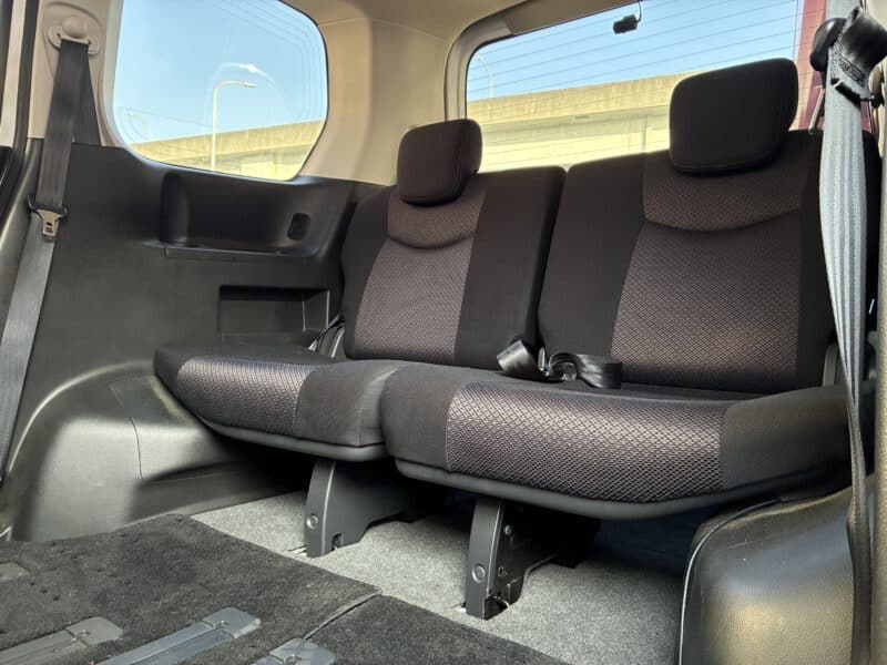 SERENA セレナ ハイウェイスターVセレクション【特別仕様車】