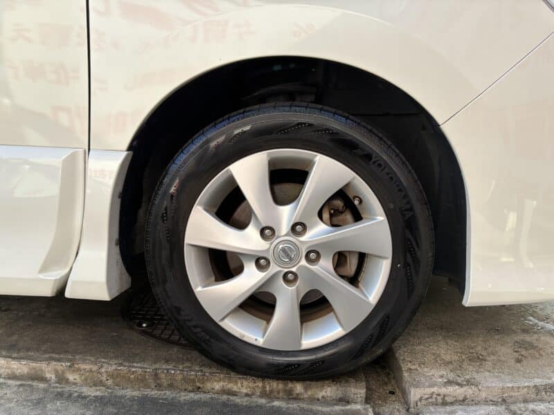 SERENA セレナ ハイウェイスターVセレクション【特別仕様車】