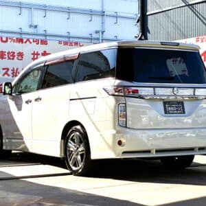 ELGRAND エルグランド ライダーブラックライン黒 本革シート【特別仕様車】