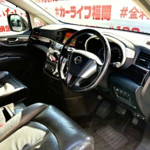 ELGRAND エルグランド ライダーブラックライン黒 本革シート【特別仕様車】
