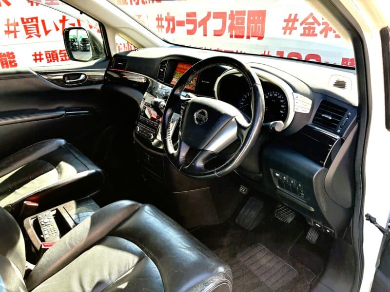 ELGRAND エルグランド ライダーブラックライン黒 本革シート【特別仕様車】