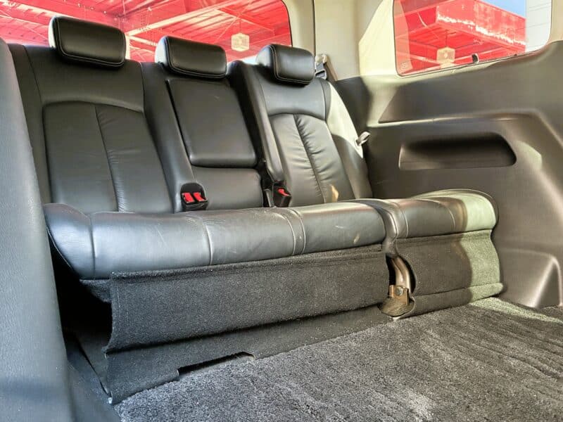 ELGRAND エルグランド ライダーブラックライン黒 本革シート【特別仕様車】