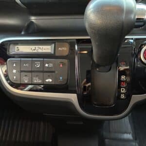 N-BOX 4WD カスタムGターボパッケージ