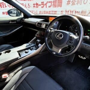 LEXUS　レクサス　IS300h　Fスポーツ