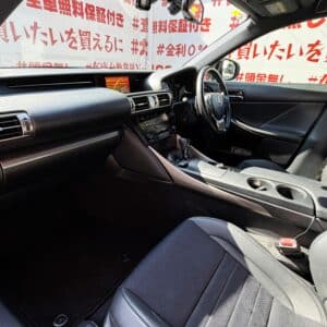 LEXUS　レクサス　IS300h　Fスポーツ
