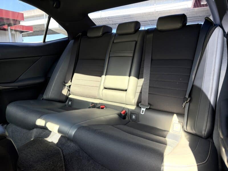 LEXUS レクサス IS300h Fスポーツ