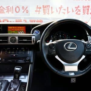 LEXUS　レクサス　IS300h　Fスポーツ