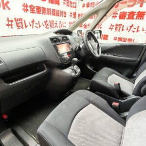 SERENA　セレナ　ライダー　Jパッケージ【特別仕様車】