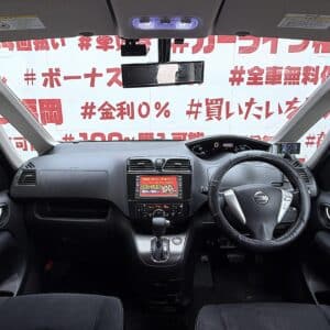 SERENA　セレナ　ライダー　Jパッケージ【特別仕様車】