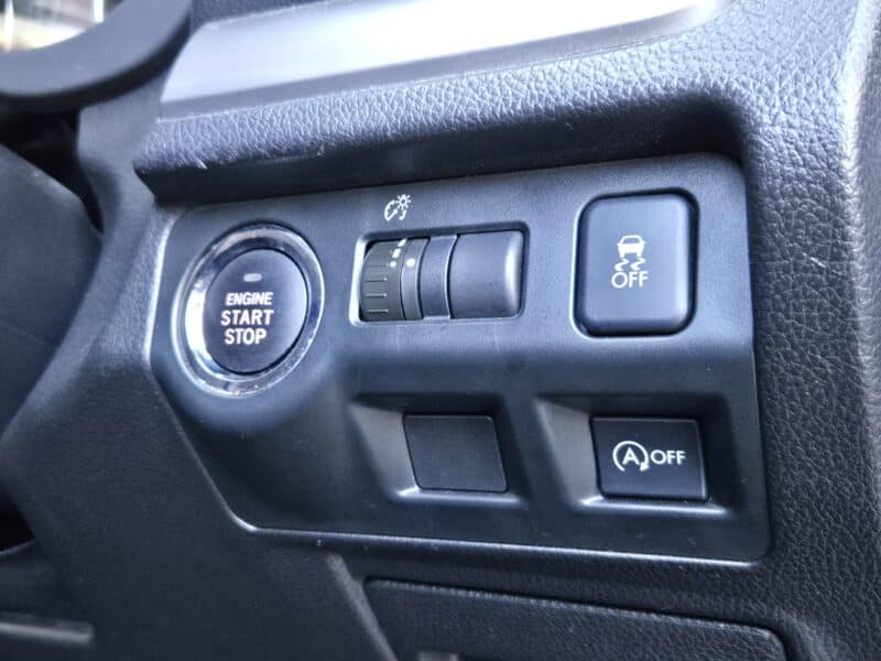 IMPREZA SPORT インプレッサスポーツ 1.6-L