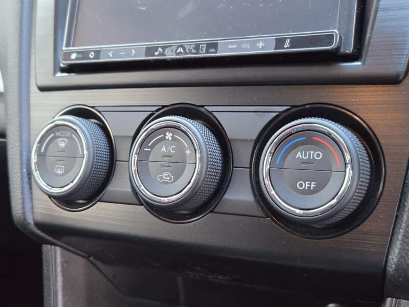 IMPREZA SPORT インプレッサスポーツ 1.6-L