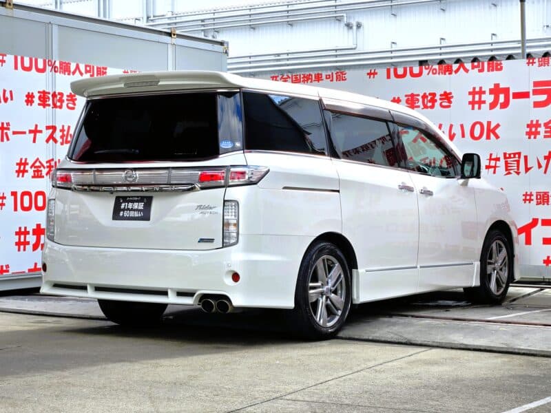 ELGRAND エルグランド ライダー黒クロスシート仕様マニュアルシート 【特別仕様車】