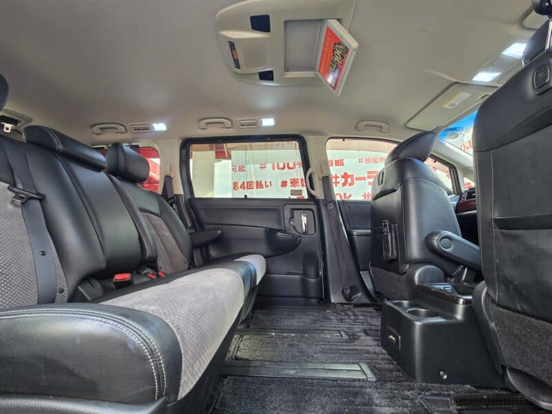 ELGRAND エルグランド ライダー黒クロスシート仕様マニュアルシート 【特別仕様車】