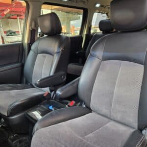 ELGRAND エルグランド ライダー黒クロスシート仕様マニュアルシート 【特別仕様車】