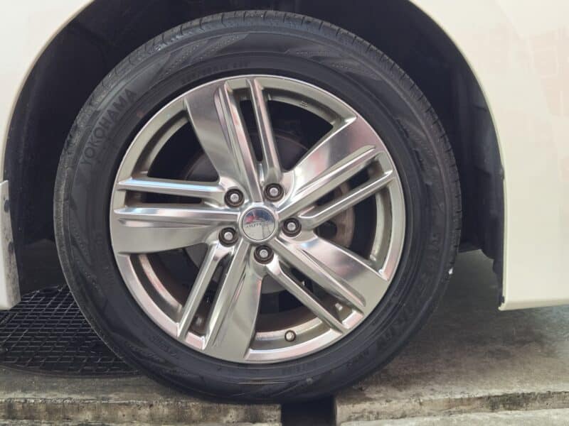 ELGRAND エルグランド ライダー黒クロスシート仕様マニュアルシート 【特別仕様車】