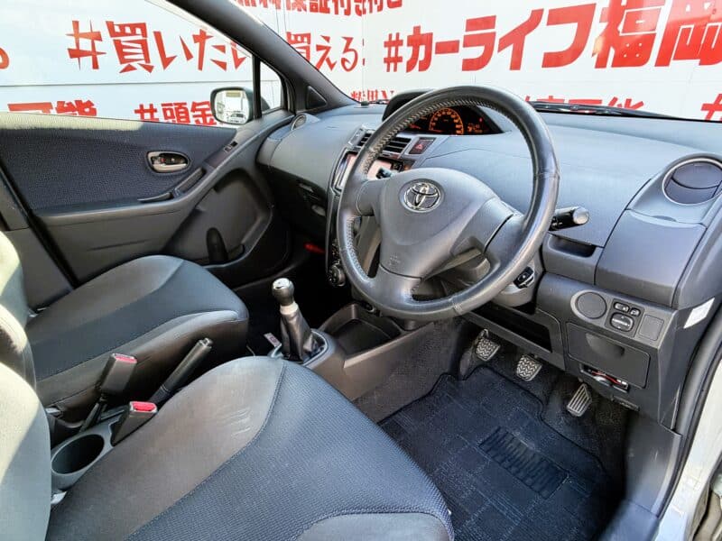 VITZ ヴィッツ RS【ユーザー買取車】