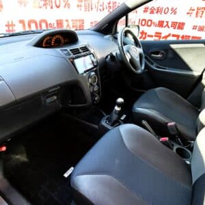 VITZ　ヴィッツ　RS【ユーザー買取車】