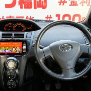 VITZ　ヴィッツ　RS【ユーザー買取車】
