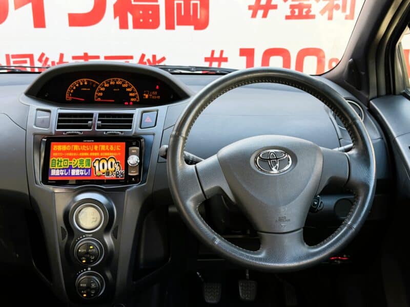 VITZ ヴィッツ RS【ユーザー買取車】
