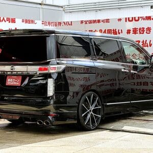 ELGRAND エルグランド 350ハイウェイスター プレミアム【総合評価優良車】【カスタム】