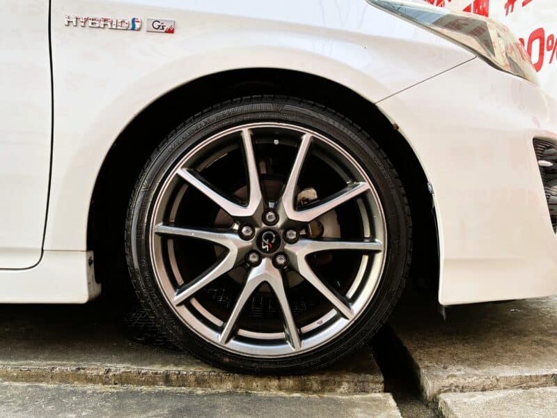 PRIUS プリウス SツーリングセレクションG’s【特別仕様車】【総合評価優良車】