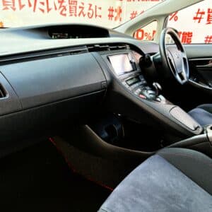 PRIUS　プリウス　SツーリングセレクションG’s【特別仕様車】【総合評価優良車】