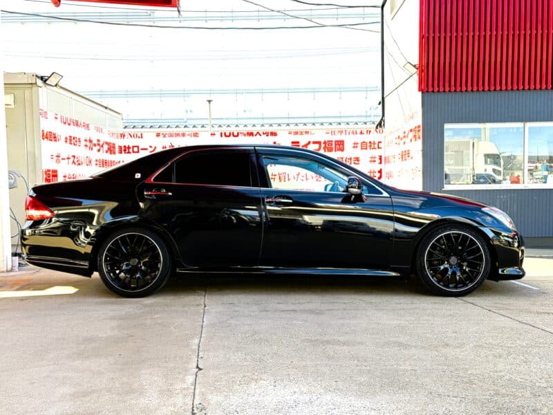 CROWN クラウン2.5アスリート ナビパッケージ【カスタム】【車検2年付】