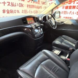 ELGRAND エルグランド　ライダー　黒本革シート仕様マニュアルシート【特別仕様車】【カスタム】