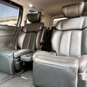 ELGRAND エルグランド　ライダー　黒本革シート仕様マニュアルシート【特別仕様車】【カスタム】