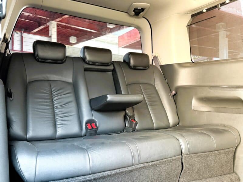 ELGRAND エルグランド ライダー 黒本革シート仕様マニュアルシート【特別仕様車】【カスタム】