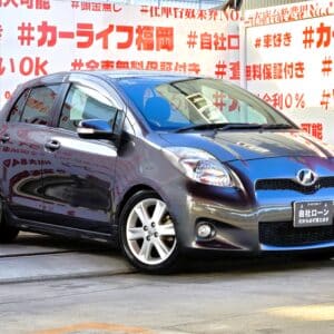 VITZ　ヴィッツ　RS【後期】【5MT】【カスタム】【総合評価優良車】