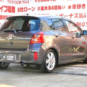 VITZ　ヴィッツ　RS【後期】【5MT】【カスタム】【総合評価優良車】