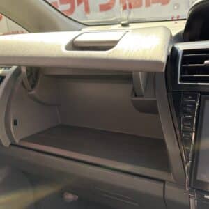 PRIUSα　プリウスα　S チューンブラック【特別仕様車】【車検２年付】