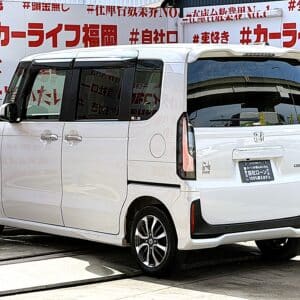 N-BOX　カスタム　ベースグレード【現行型】