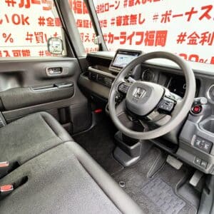 N-BOX　カスタム　ベースグレード【現行型】