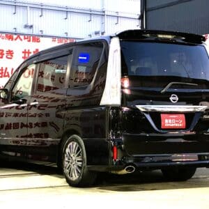 SERENA セレナ　ライダーパフォーマンススペックブラックライン　S-HYBRID 【特別仕様車】