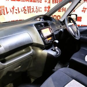 SERENA セレナ　ライダーパフォーマンススペックブラックライン　S-HYBRID 【特別仕様車】